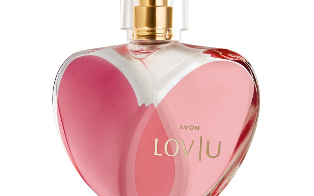 Avon apresenta o perfume Lov|U em primeira mão para celebridades