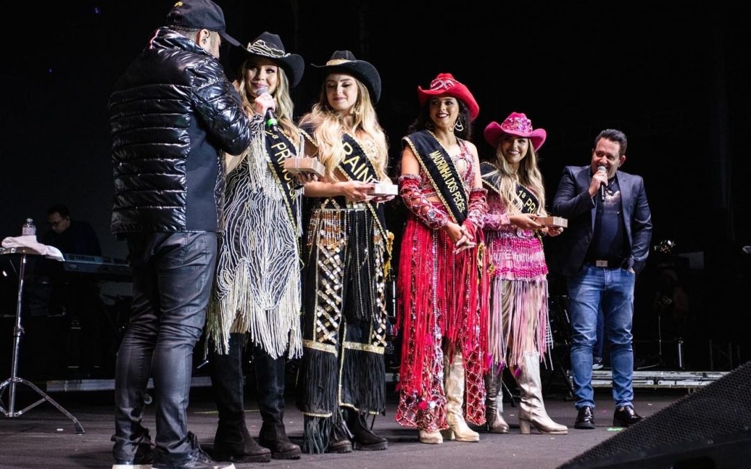 HOMENAGENS DURANTE A FESTA DE PEÃO DE CAJAMAR